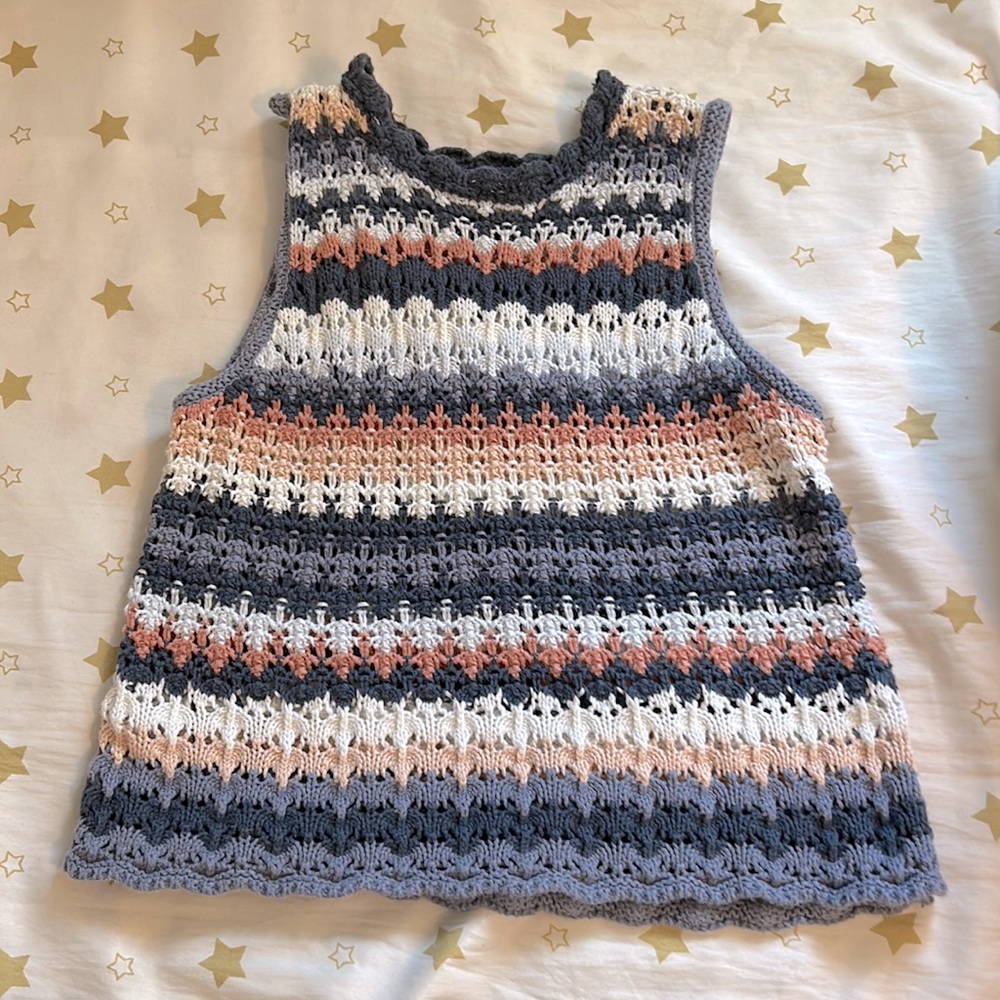 Universal Thread XS Knitted Tank top
